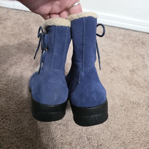 Clarks Bendables Angie Madi Blue Suede Zip Up Winter Boots Womens 11 Bows Sherpa - Picture 6 of 9